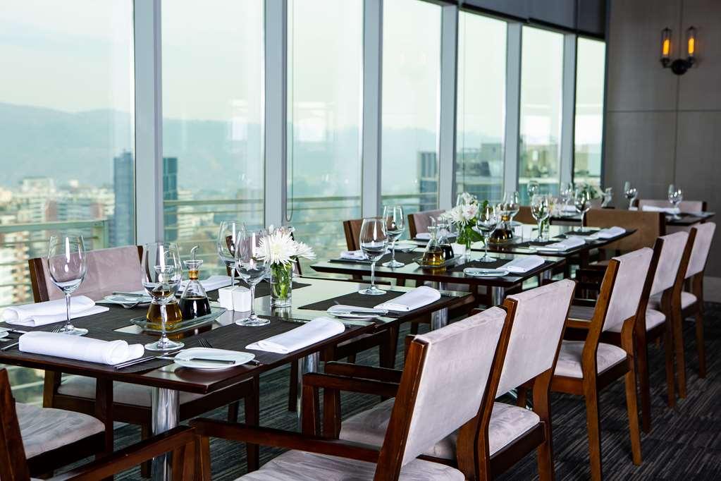 Doubletree By Hilton Kennedy, Chile Hotel Santiago